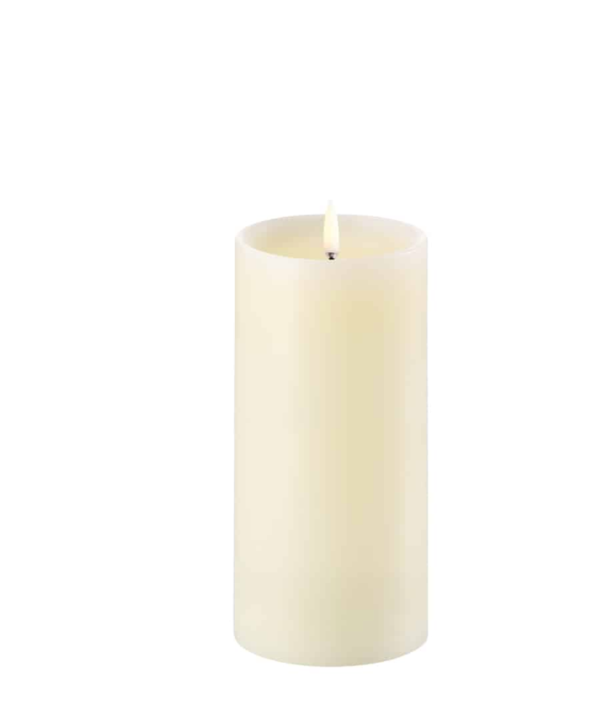 UYUNI - Led pillar candle shoulder Ivory 7,8x15 cm